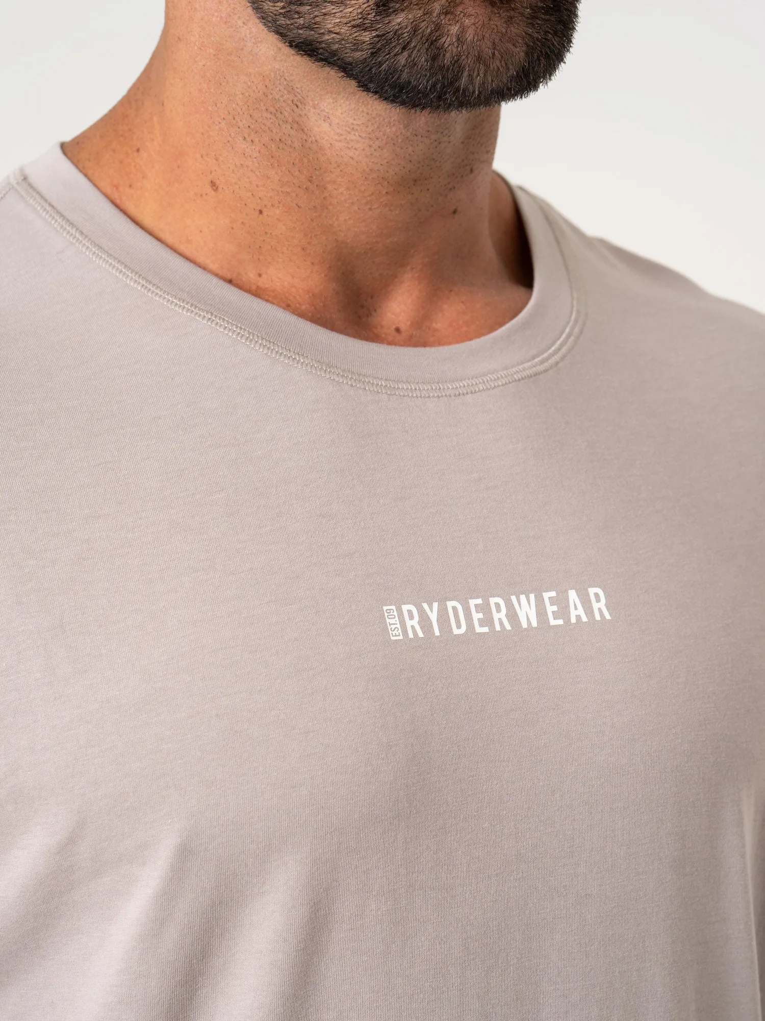 Pursuit Muscle Tank - Taupe light breathable