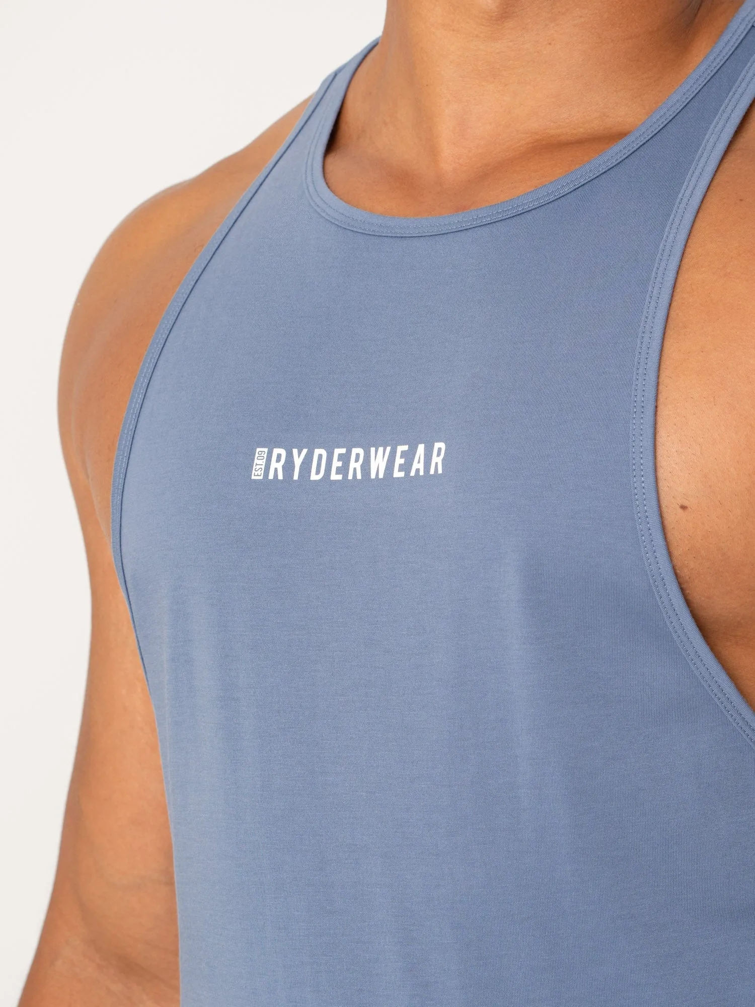 Pursuit Tank - Denim Blue chill flow