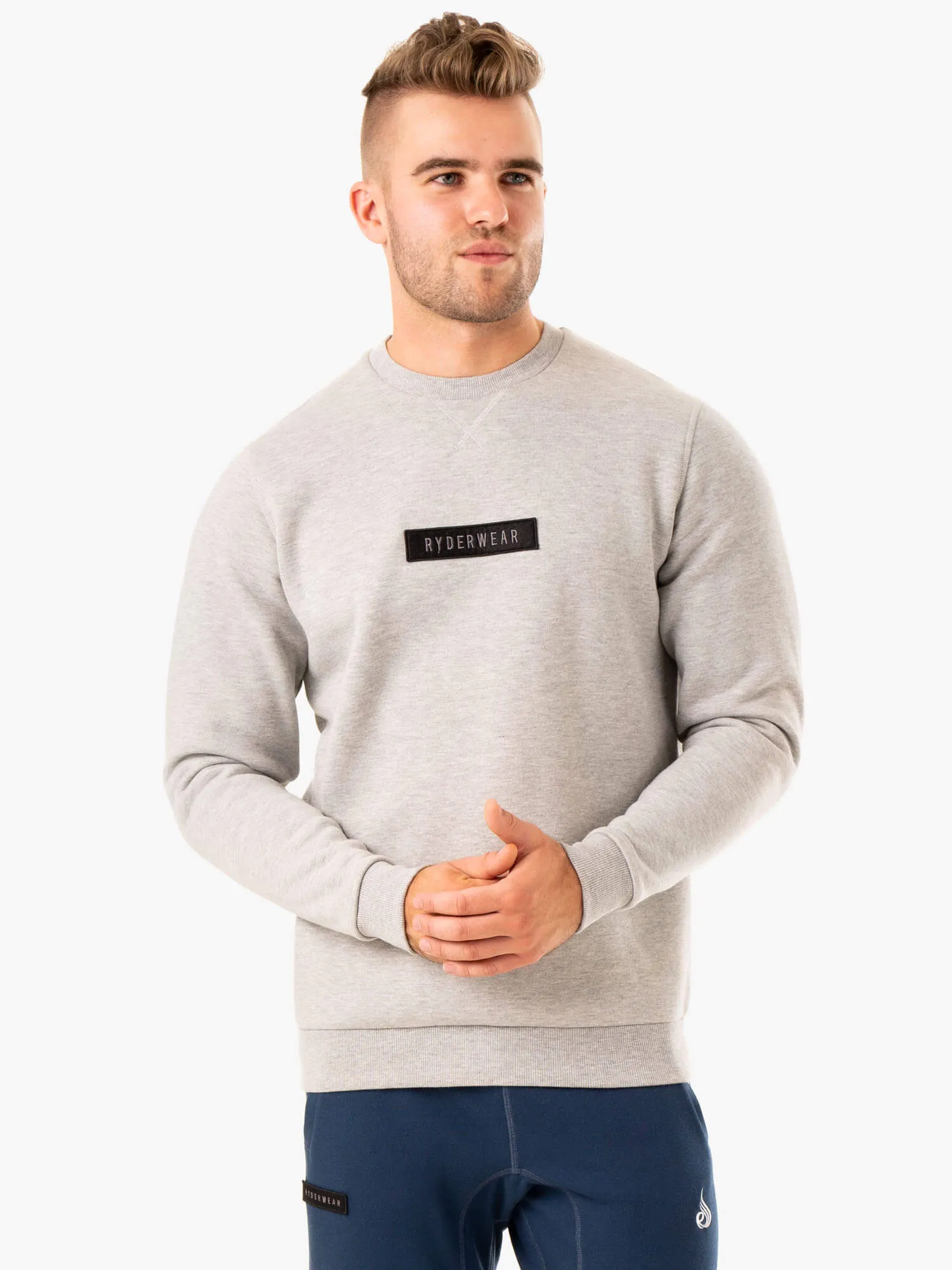 Recharge Pullover - Grey Marl sporty look