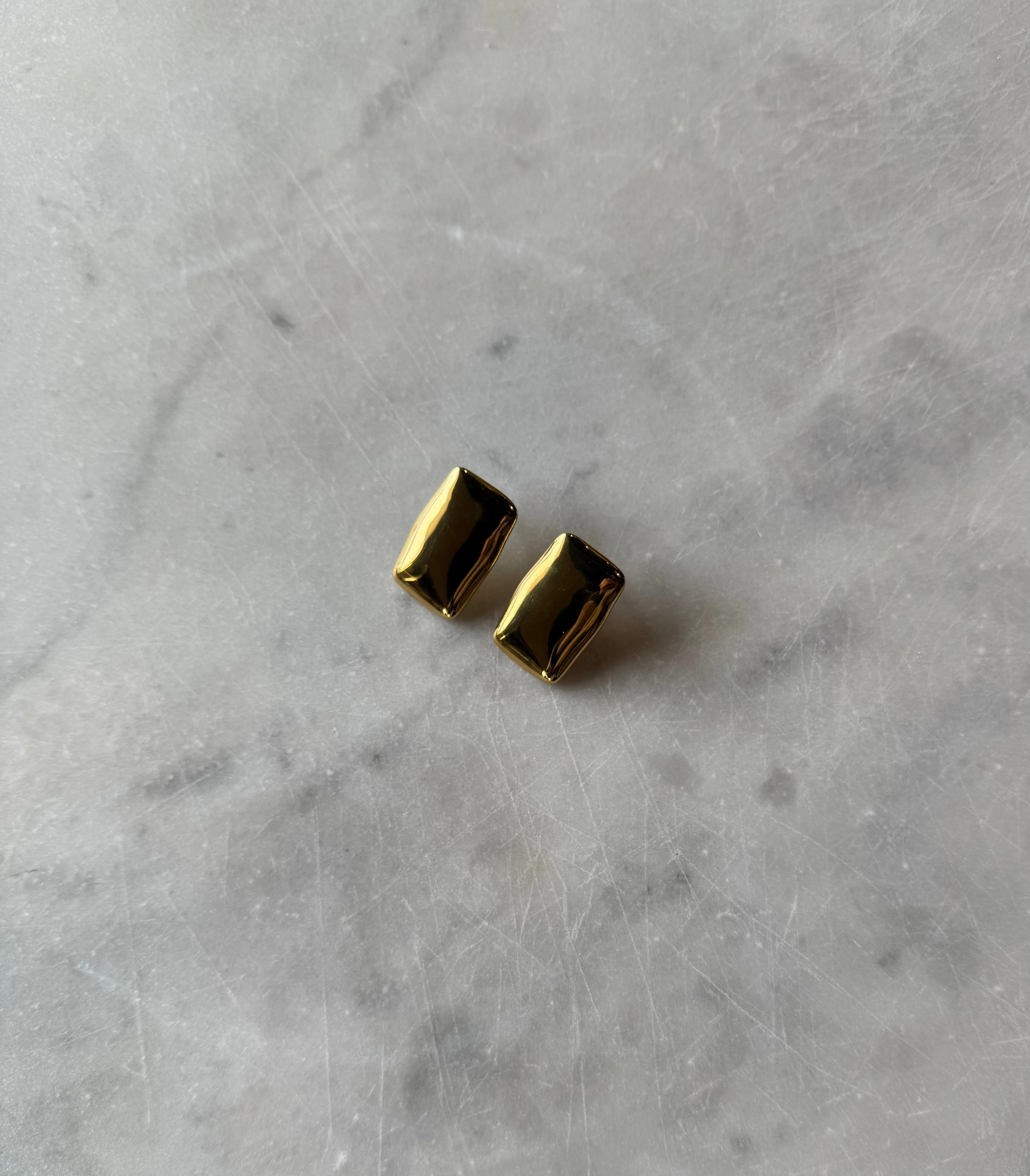 Rectangle Earring sporty appeal
