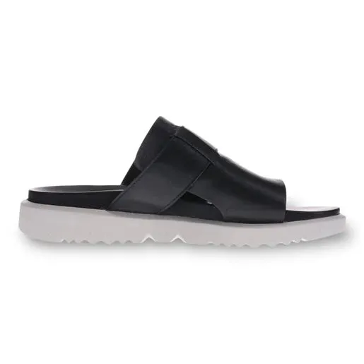 Revere Women's Biscay Black Resort Walk