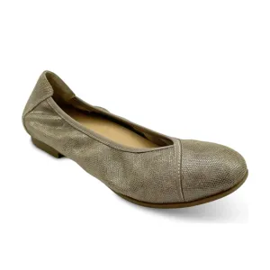 Revere Women's Nairobi Beige/Champagne family outing