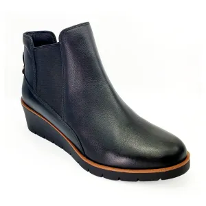 Reverse Women's Galway Wedge Bootie Wide Black warm touch