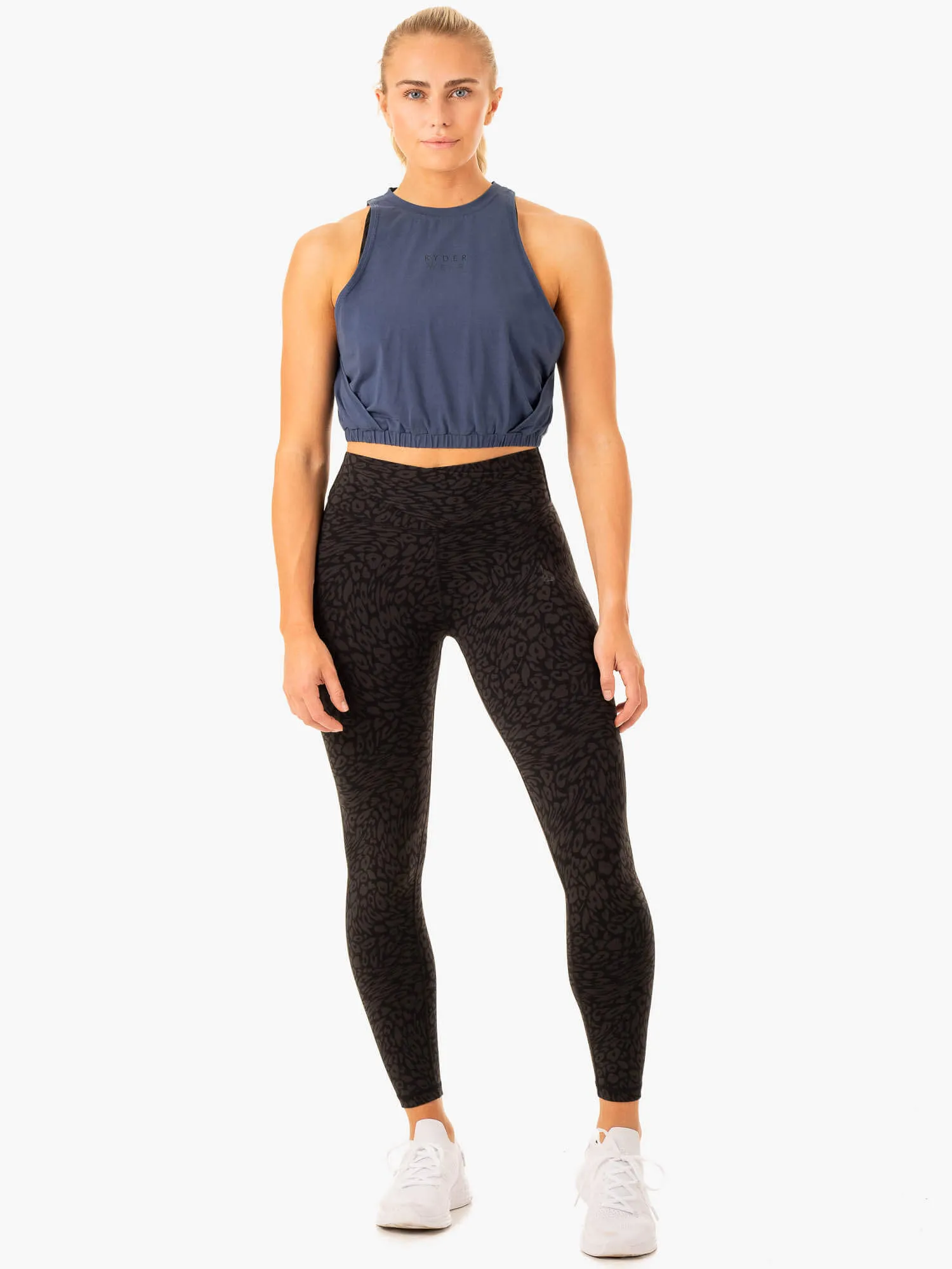 Rotation Tank - Navy detailed care