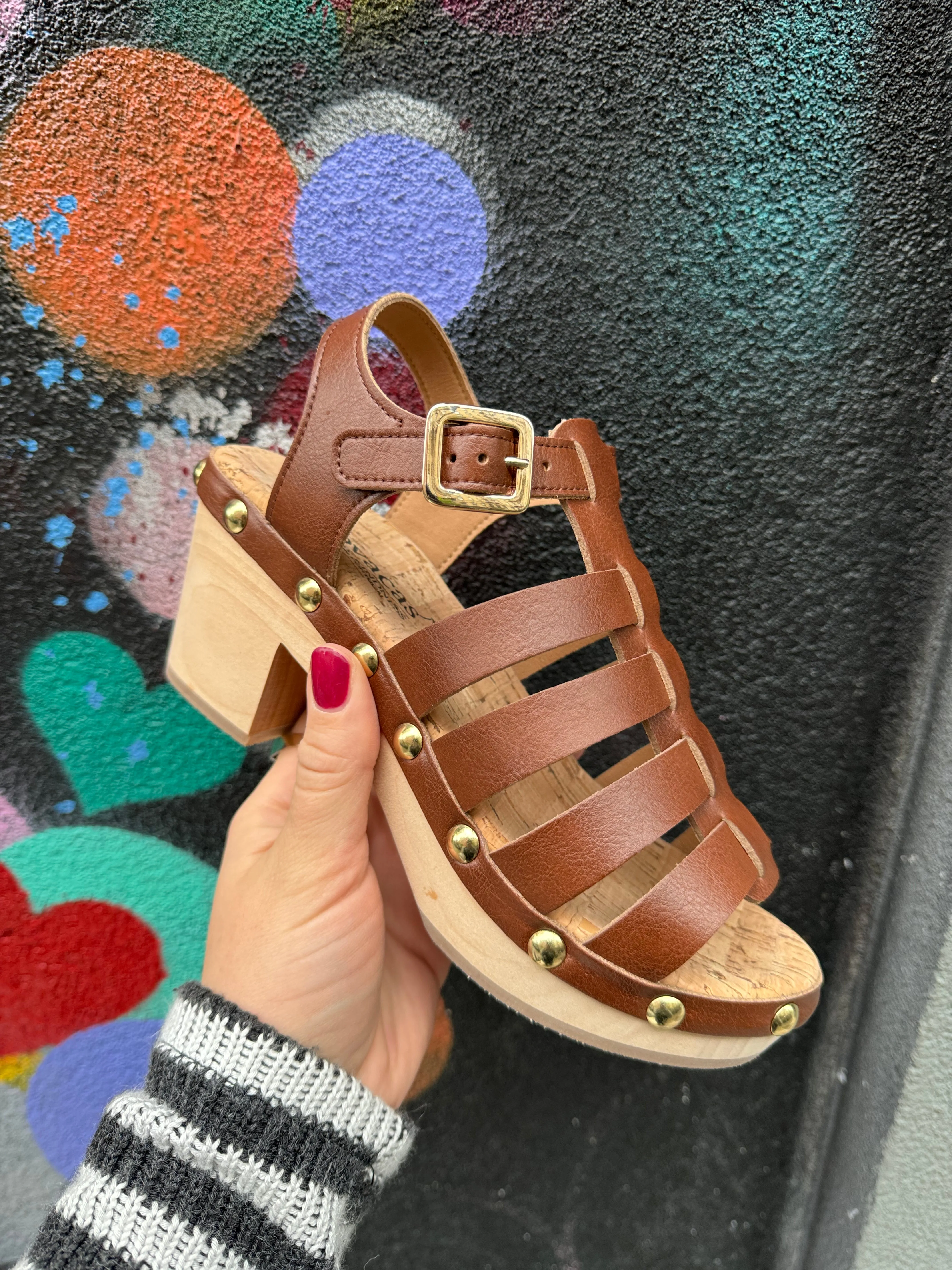 Sawyer Clog in Tan from Novacas Chic Fit