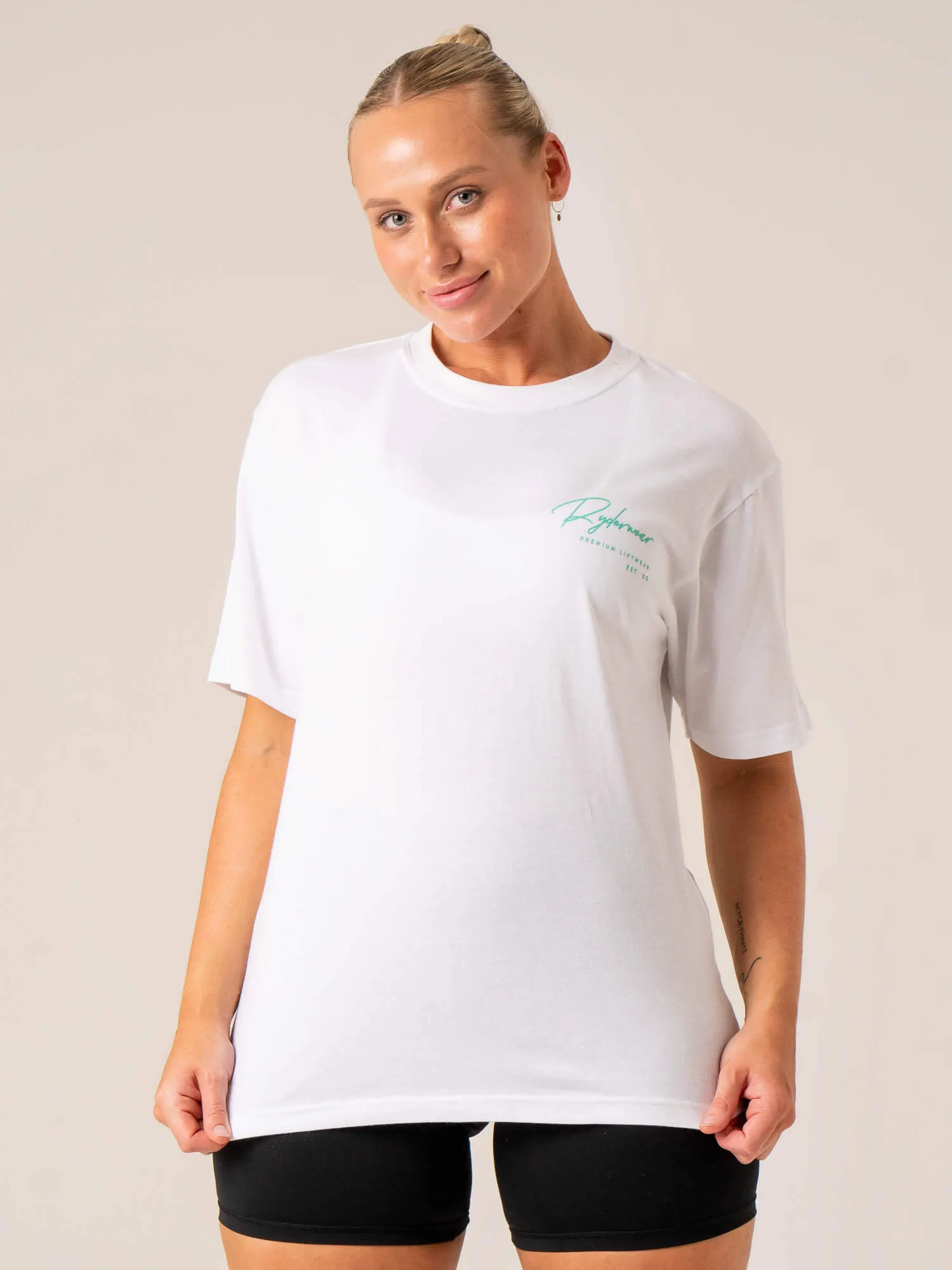 Signature T-Shirt - White comfy fit