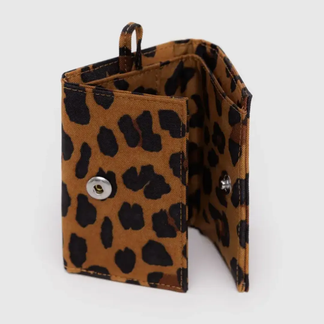 Snap Wallet in Leopard Recycled Nylon from BAGGU clean mode
