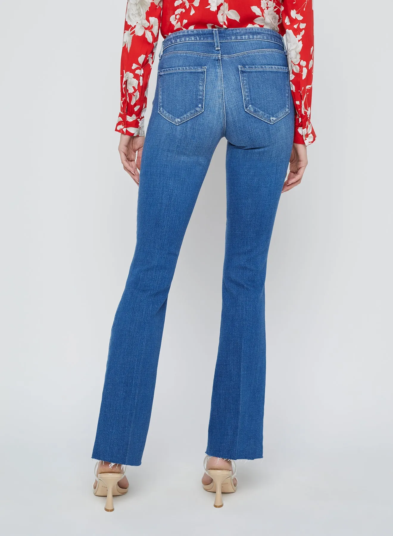 Sneeki Low Rise Sneaker Straight Jeans casual flair
