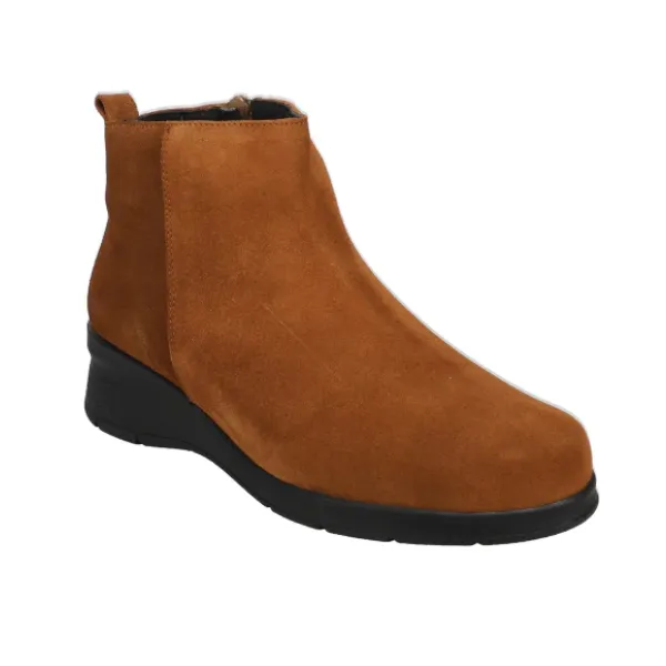 Sovella Women's Aryss Boot Tobacco modern utility