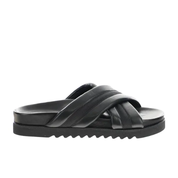 Sovella Women's Coty Black sporty vibe