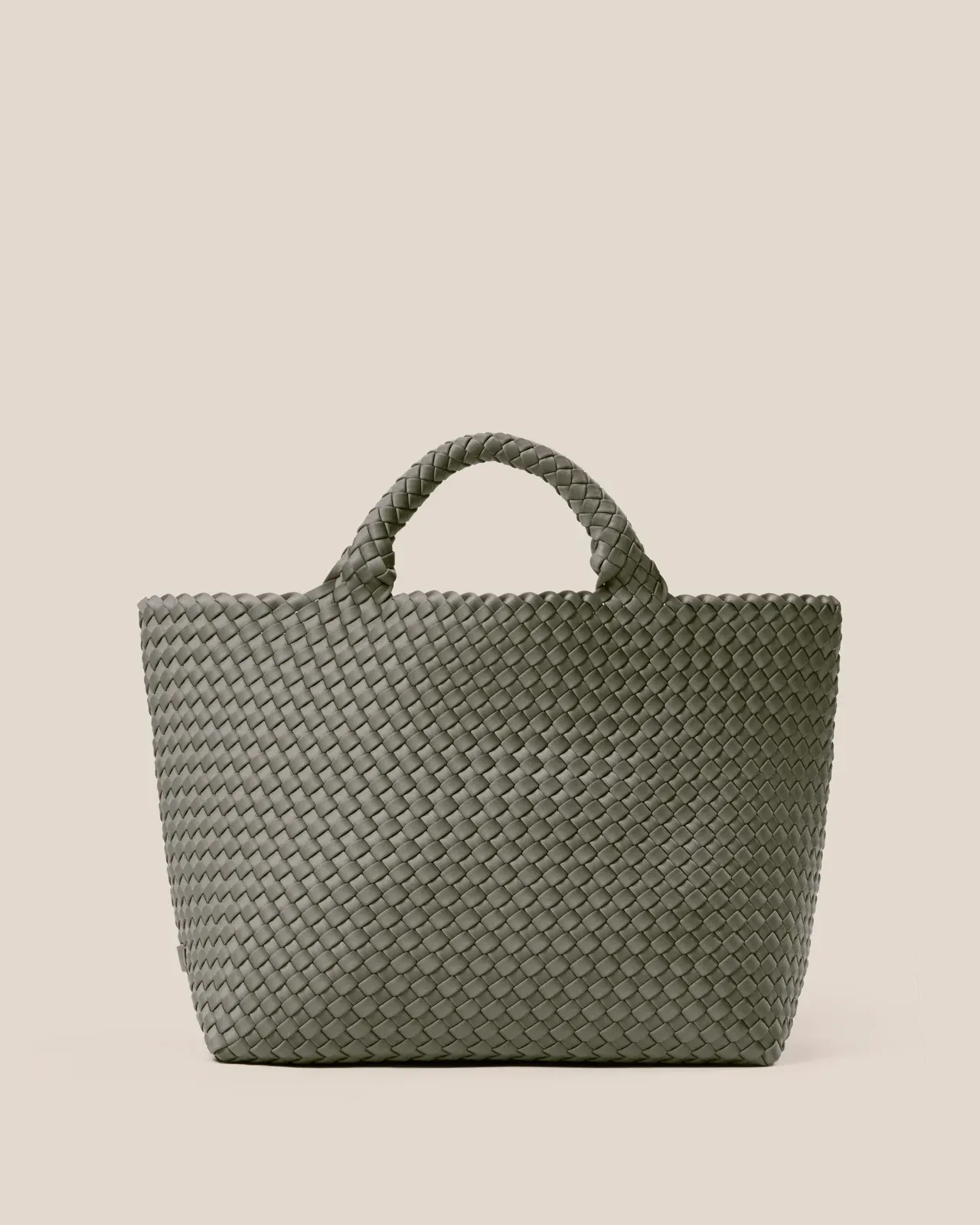 St. Barths Medium Tote - Laurel modern edge