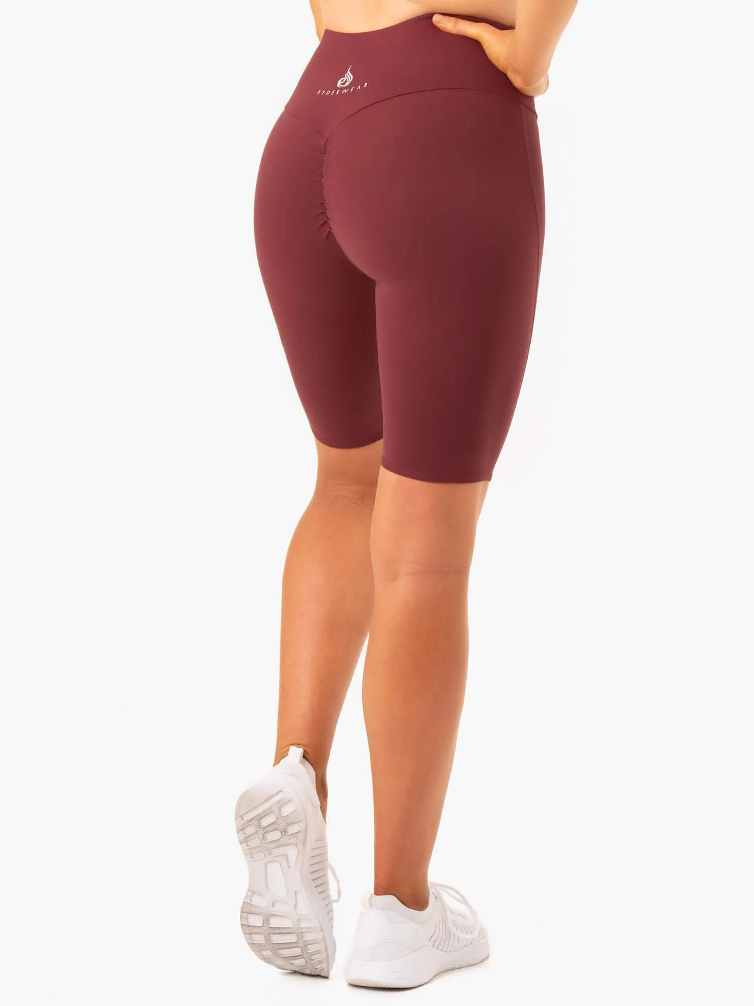 Staples Scrunch Bum Bike Shorts - Burgundy functional wear
