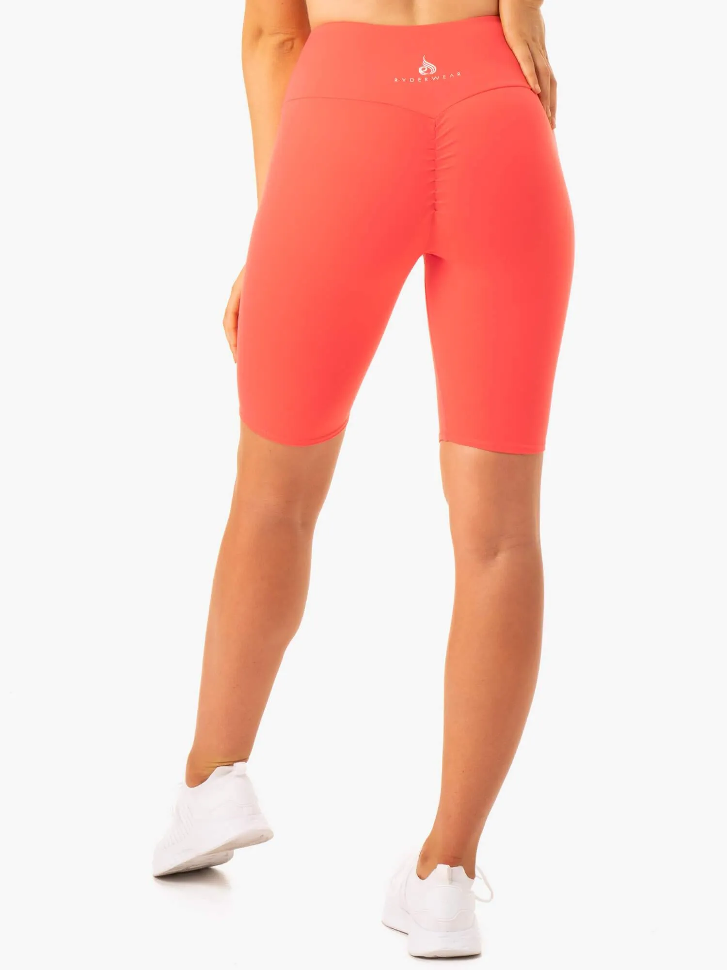 Staples Scrunch Bum Bike Shorts - Coral urban runner