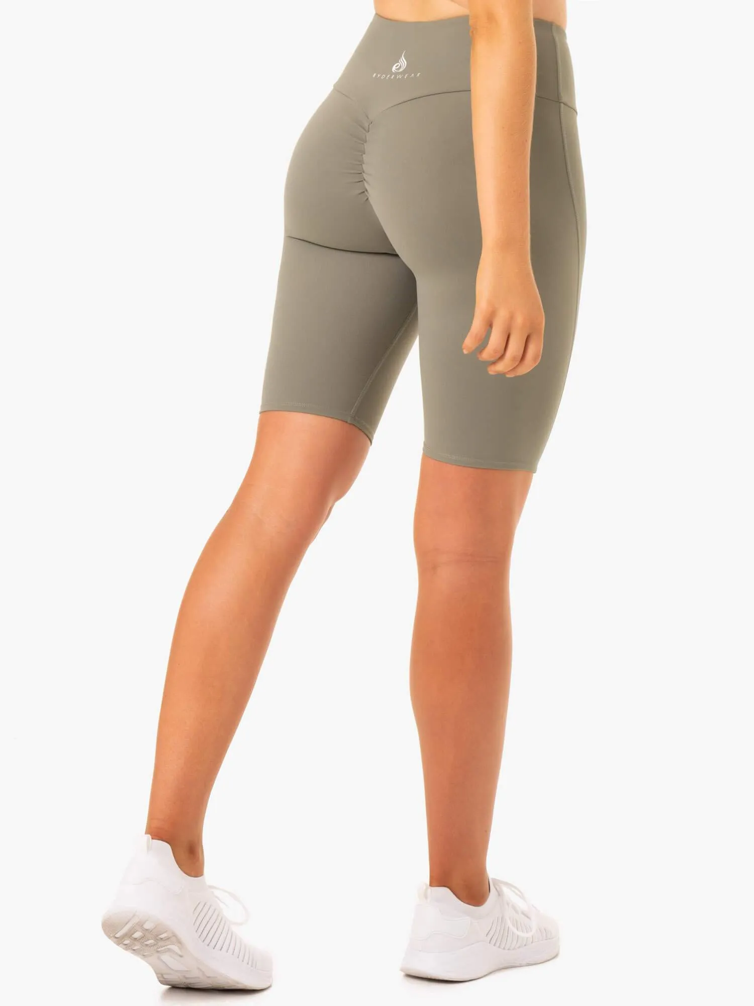 Staples Scrunch Bum Bike Shorts - Khaki active recovery