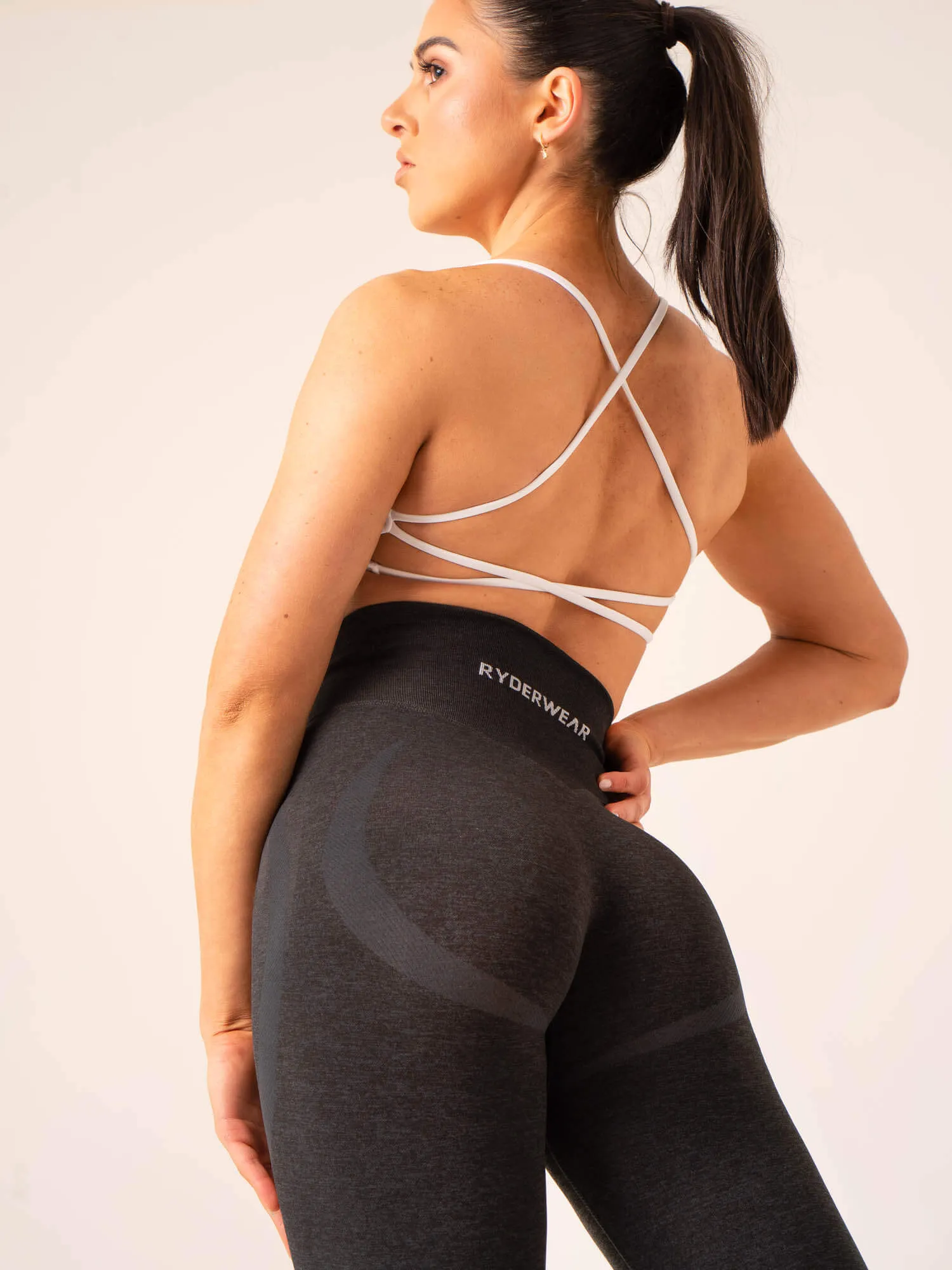 Staples Seamless Leggings - Black Marl Strong fit