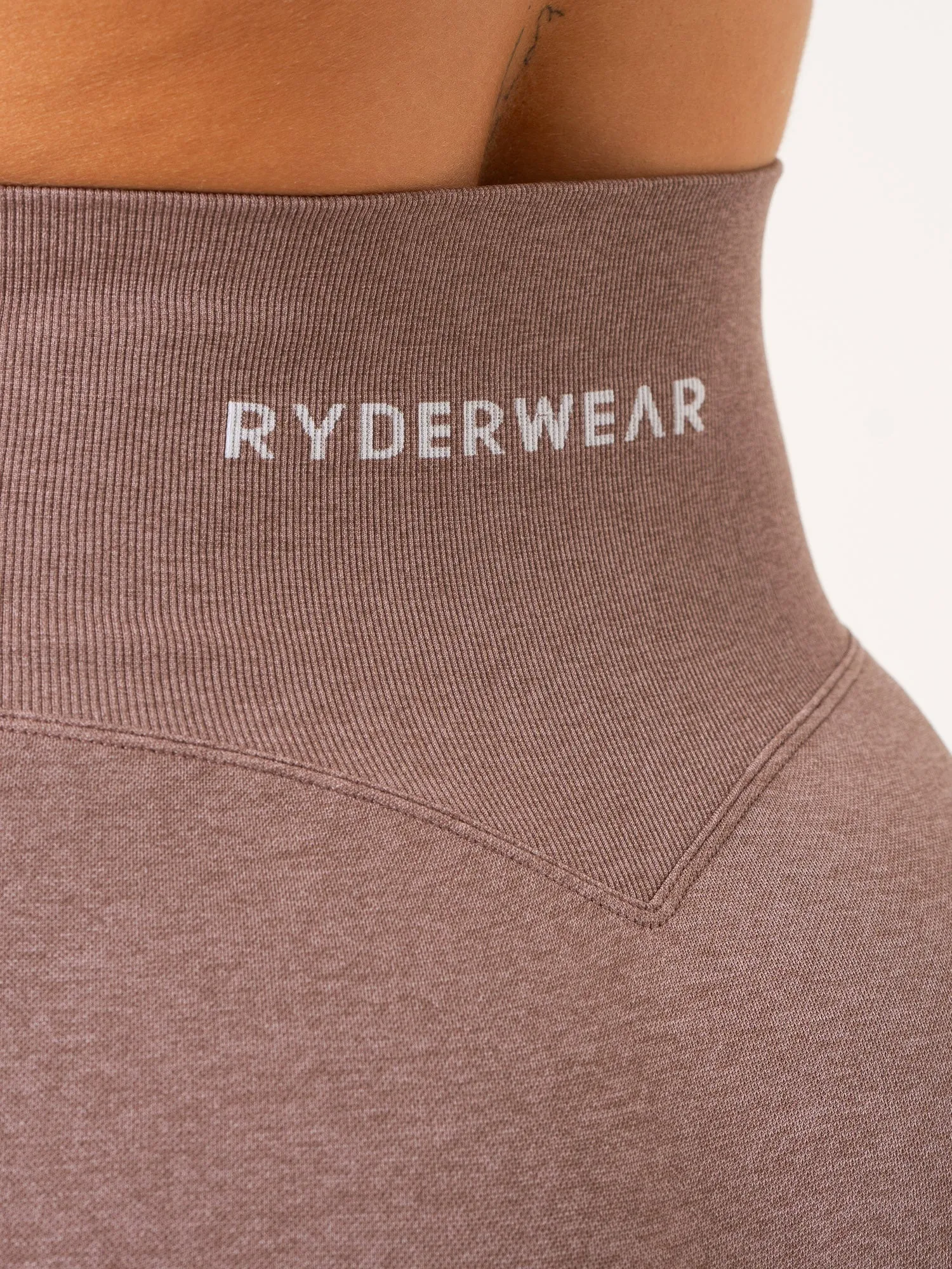 Staples Seamless Shorts - Mocha Marl gym routine