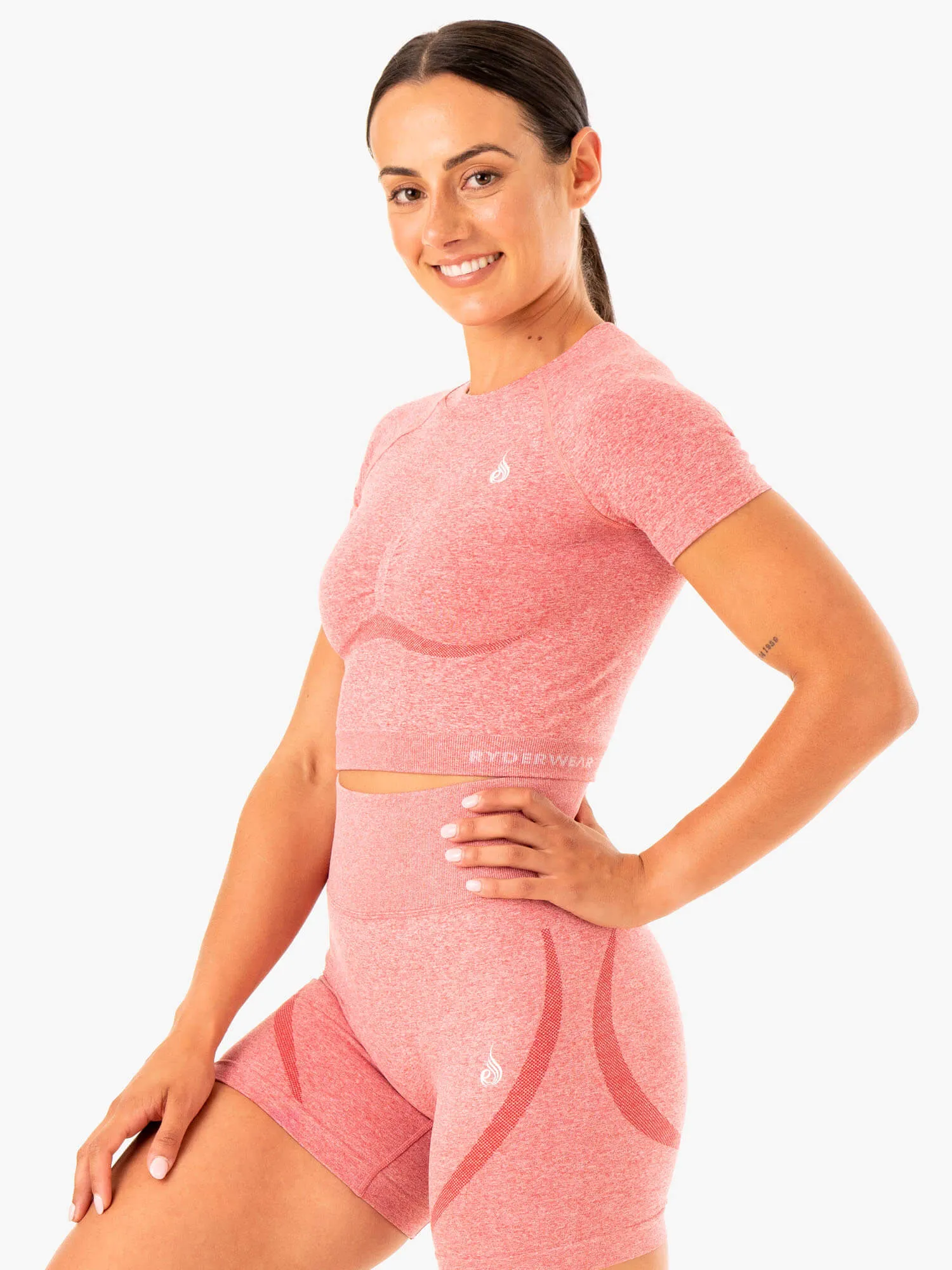 Staples Seamless T-Shirt - Pink Marl subtle tones