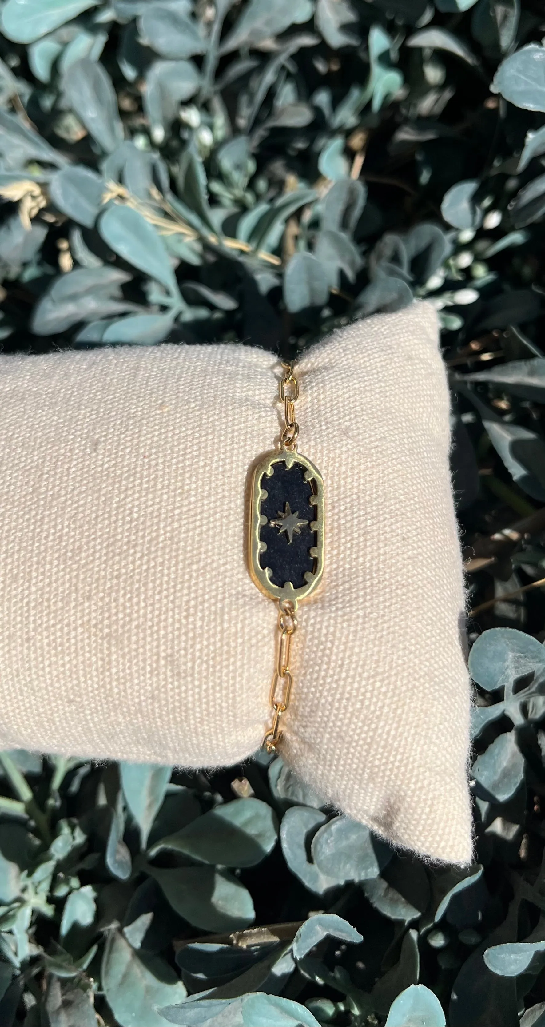 Starburst Black Bracelet radiant look