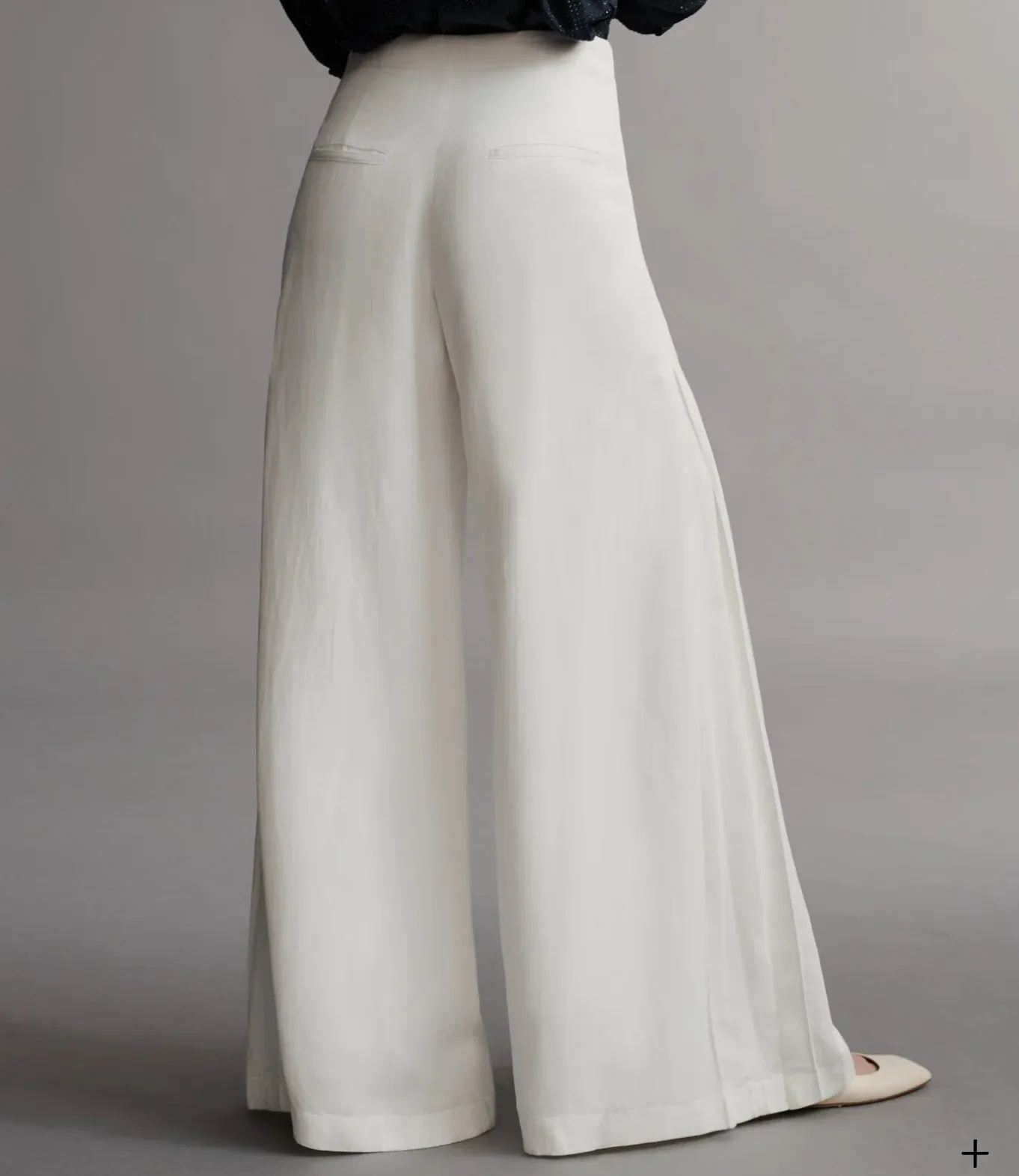 Stevie Pant trendy wear