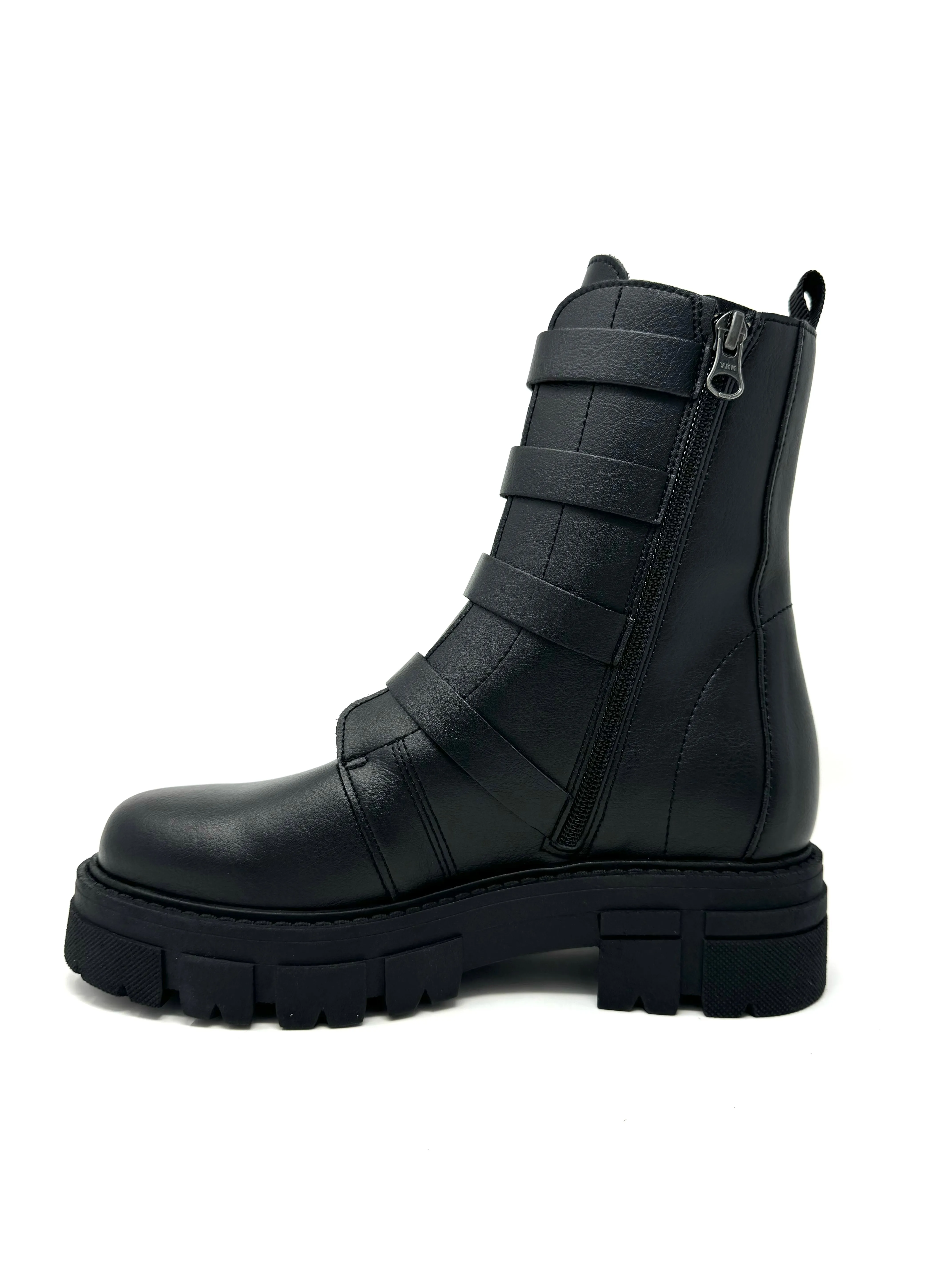 Stewie Buckle Boot in Black from Novacas coast ready