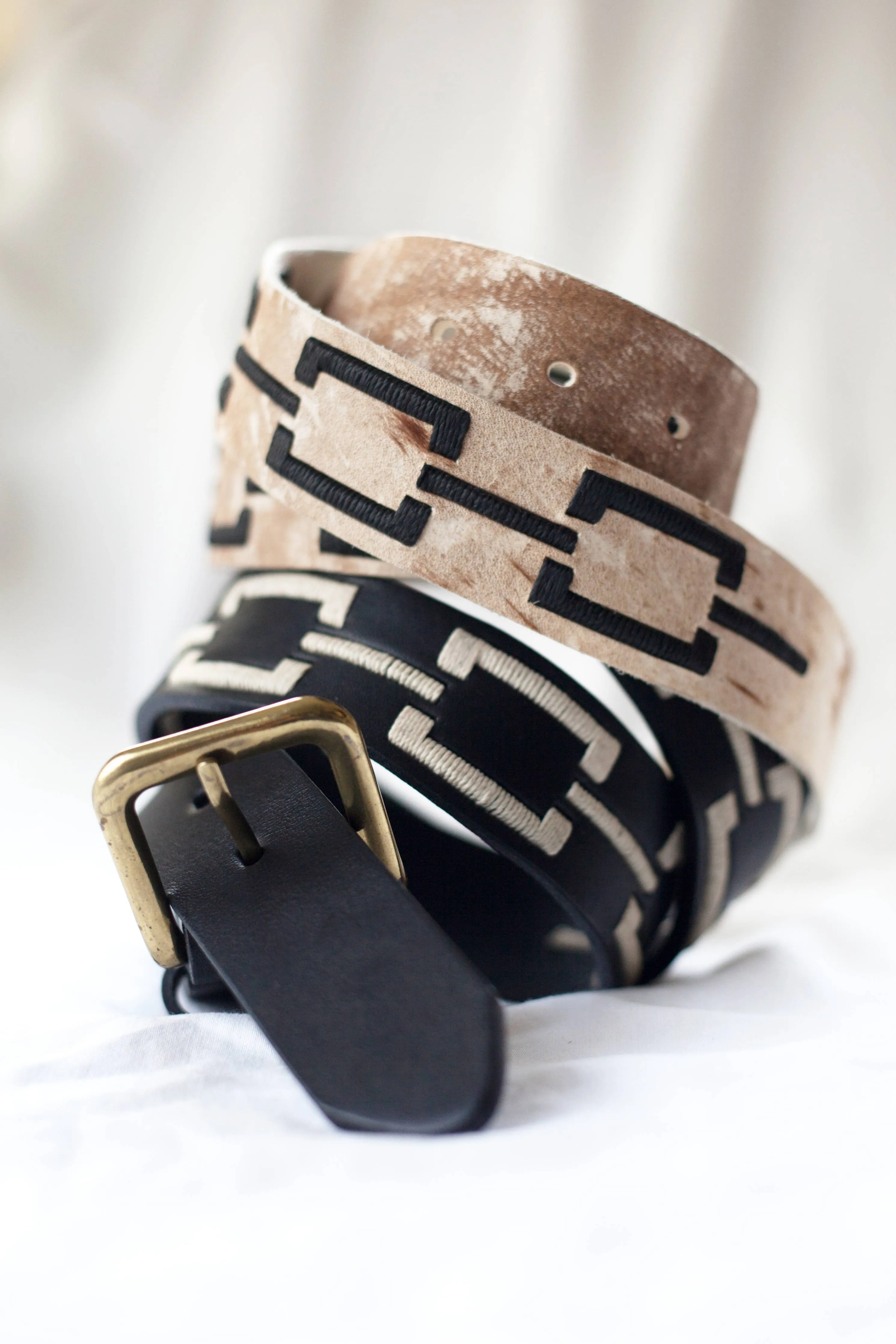 Stick & Ball - Correntino Polo Belt - Rawhide/Black no-bulk look