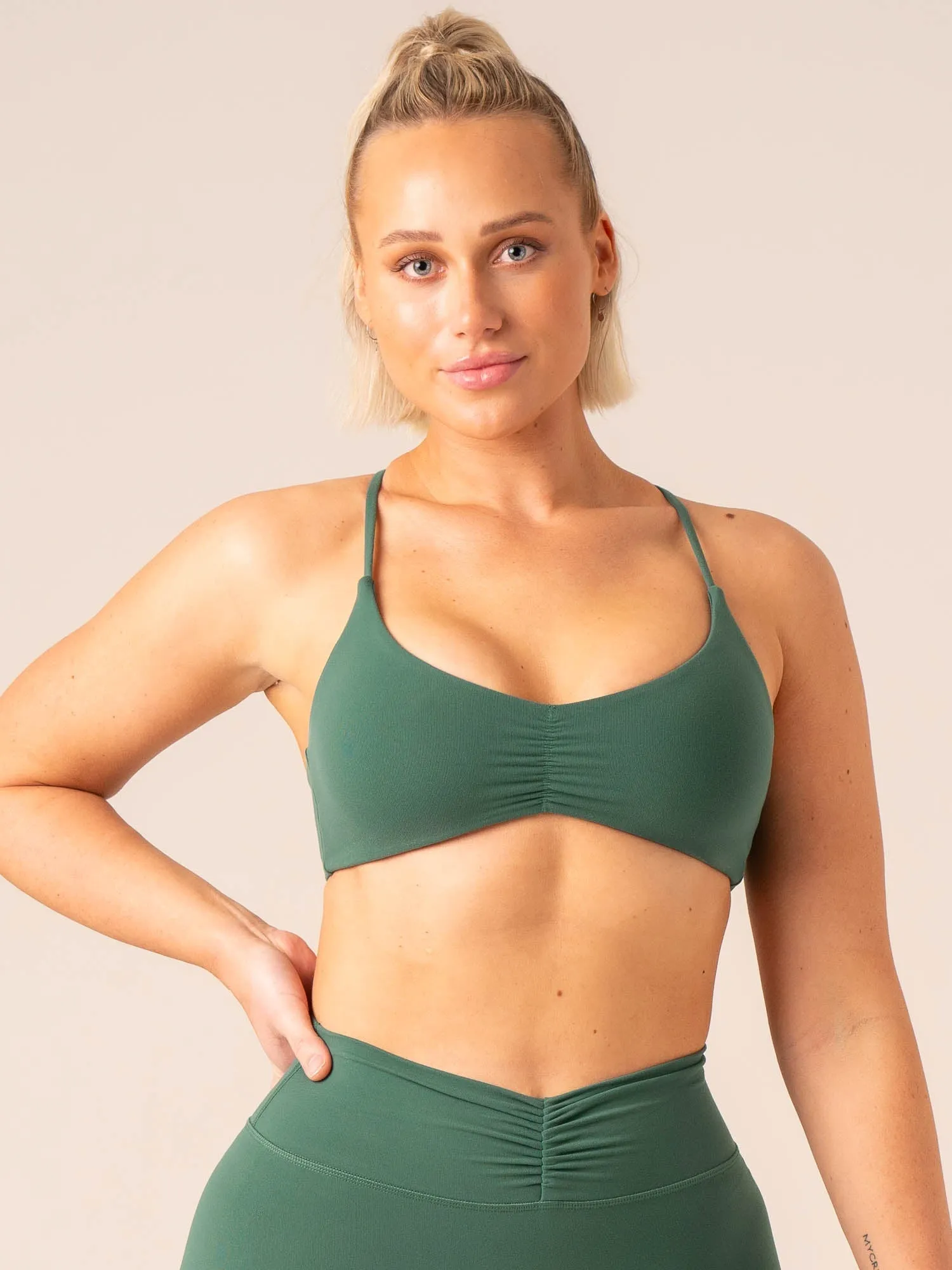 Tempo Sports Bra - College Green Multi Function