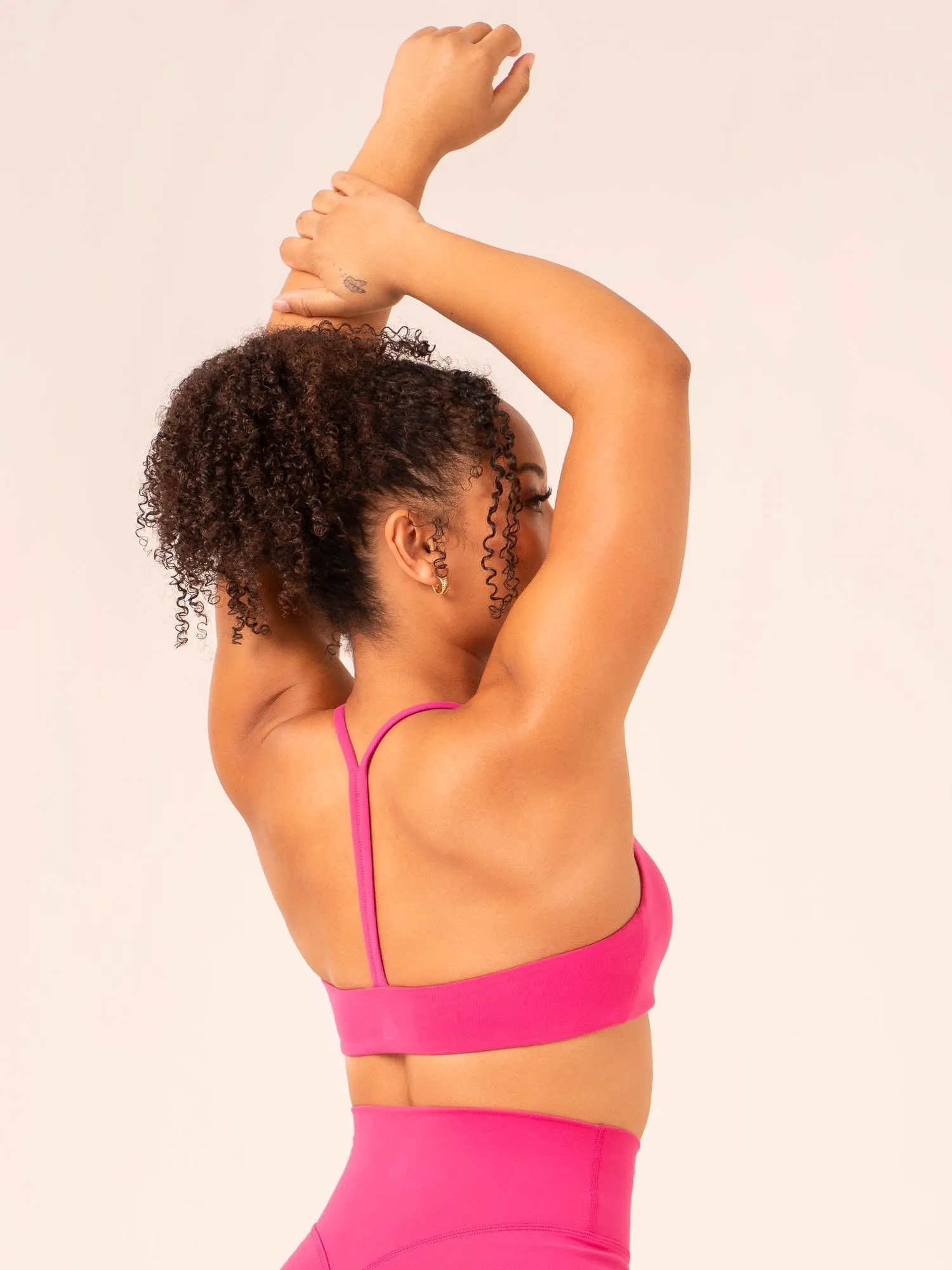 Tempo Sports Bra - Hot Pink Body Contour