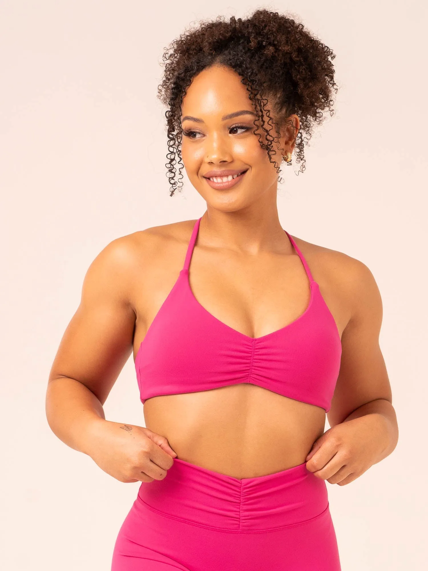Tempo Sports Bra - Hot Pink Sleek Style