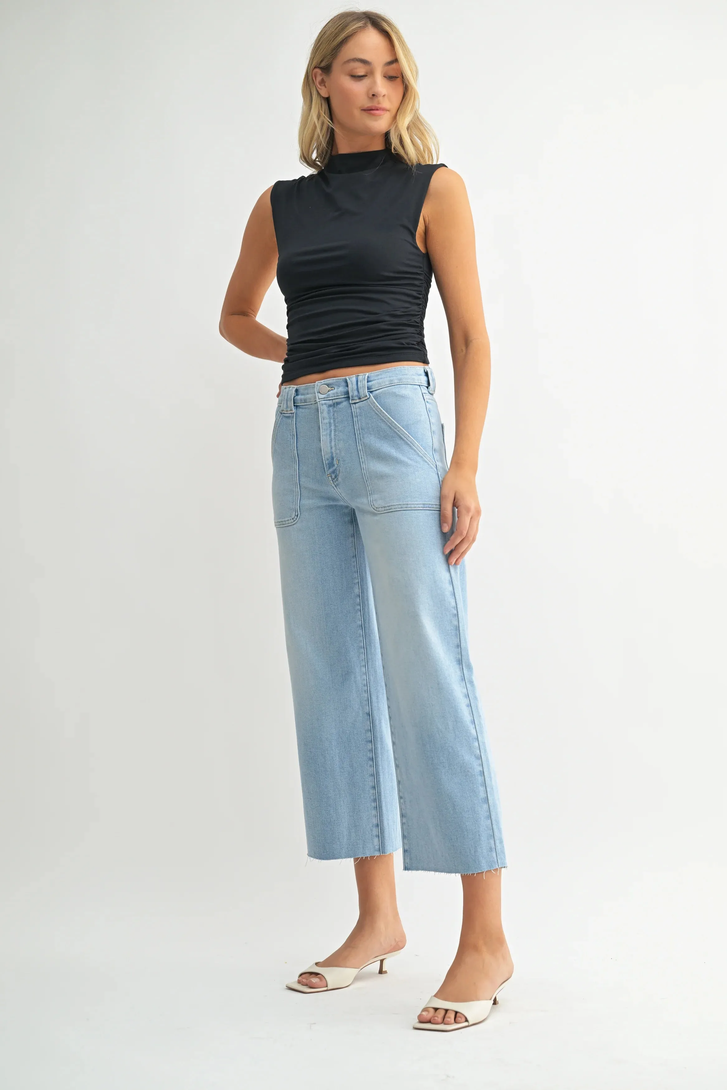 The Petite Palazzo tapered leg