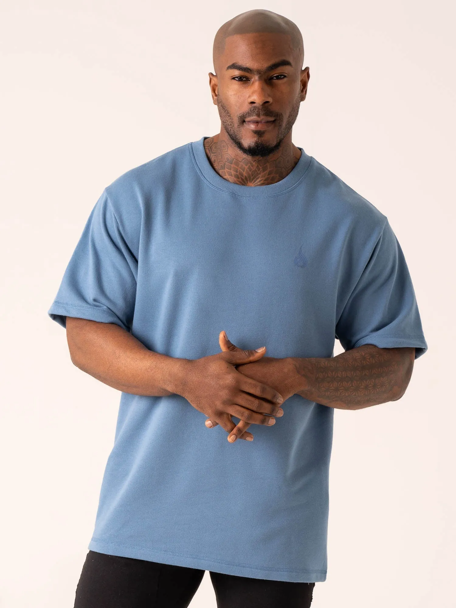 Throwback Oversized Fleece T-Shirt - Denim Blue vintage look