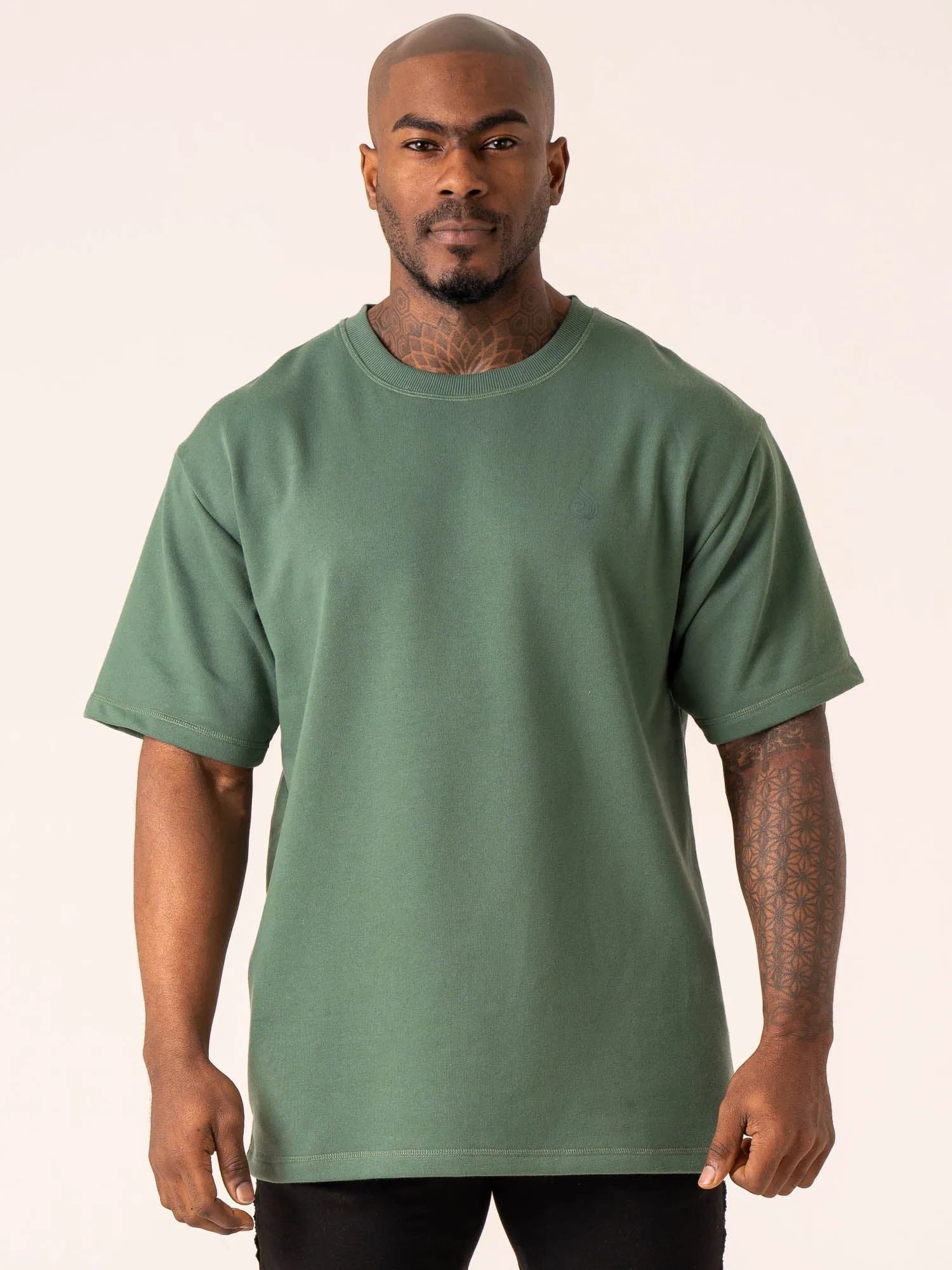 Throwback Oversized Fleece T-Shirt - Fern Green travel attire