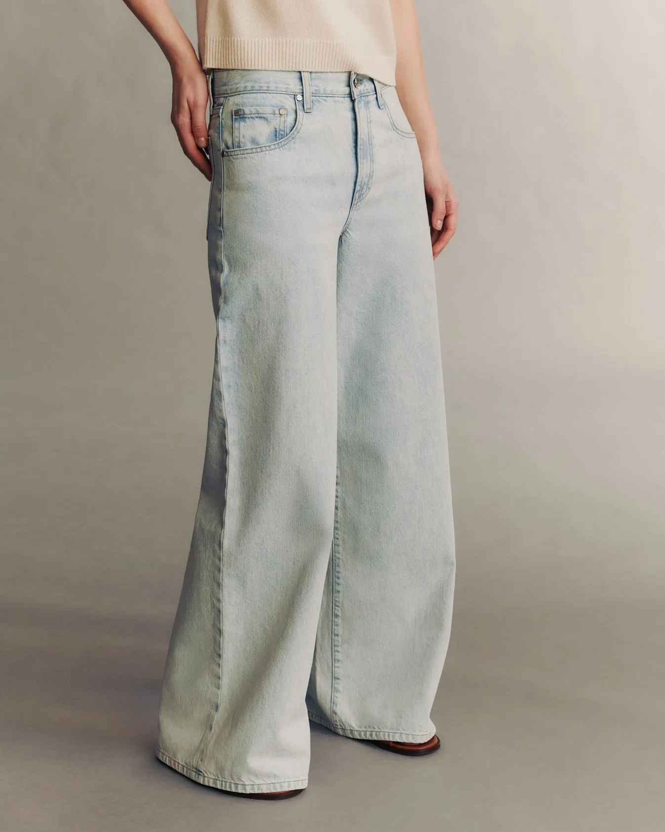 Tiny Dancer Jean urban fit