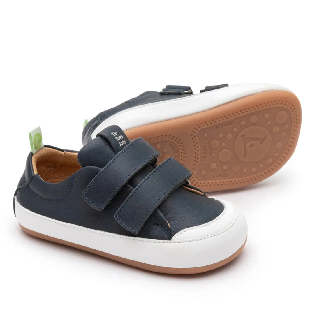 Tip Toey Joey Boy's Bossy Sneakers - Navy / White lazy walk