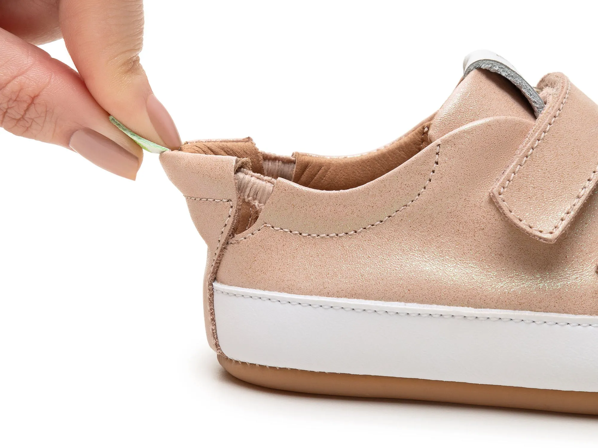 Tip Toey Joey Girl's Bossy Sneakers - Candy Dream / White travel mood