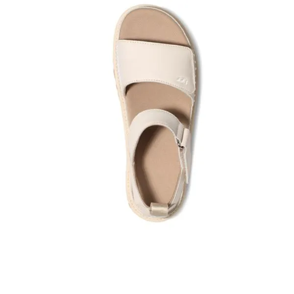 UGG Women's Goldenstar Offwhite all terrain