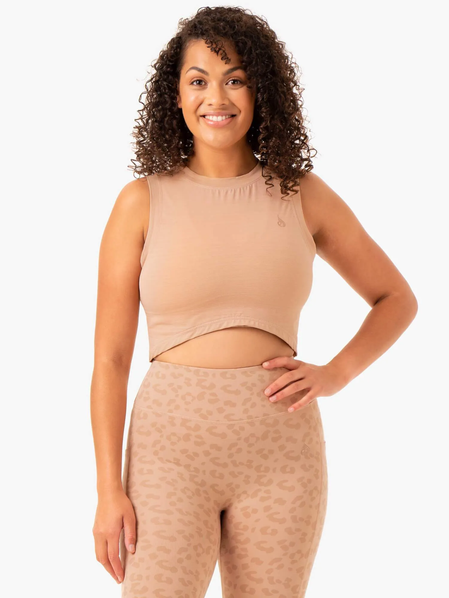 Ultra Scoop Tank - Tan street culture