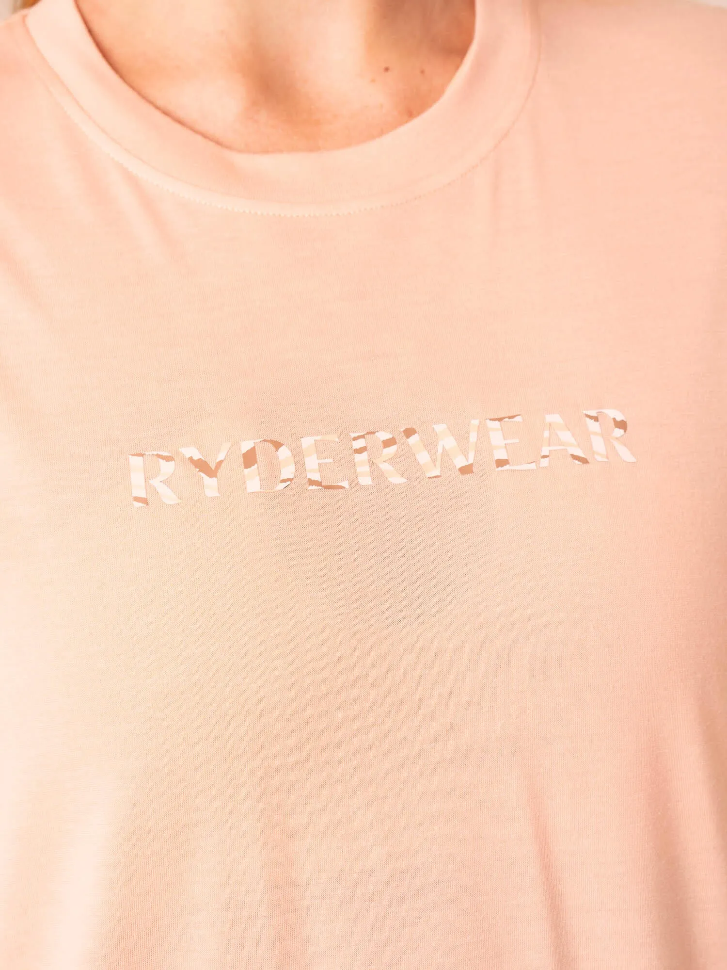 Unstoppable Oversized T-Shirt - Peach sunny days