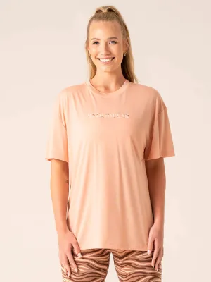 Unstoppable Oversized T-Shirt - Peach retro fashion