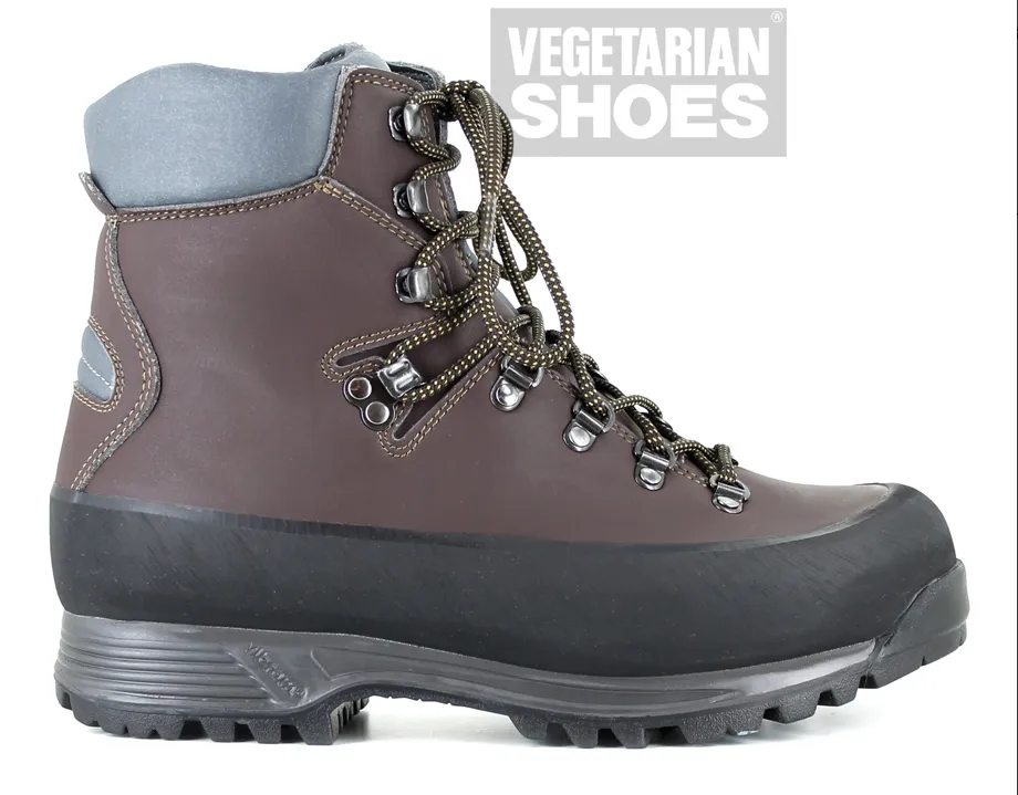 Veggie Trekker MK5 from Vegetarian Shoes ground grip