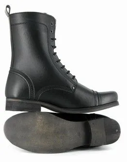 Vintage Boot in Black from Vegetarian Shoes dry mode