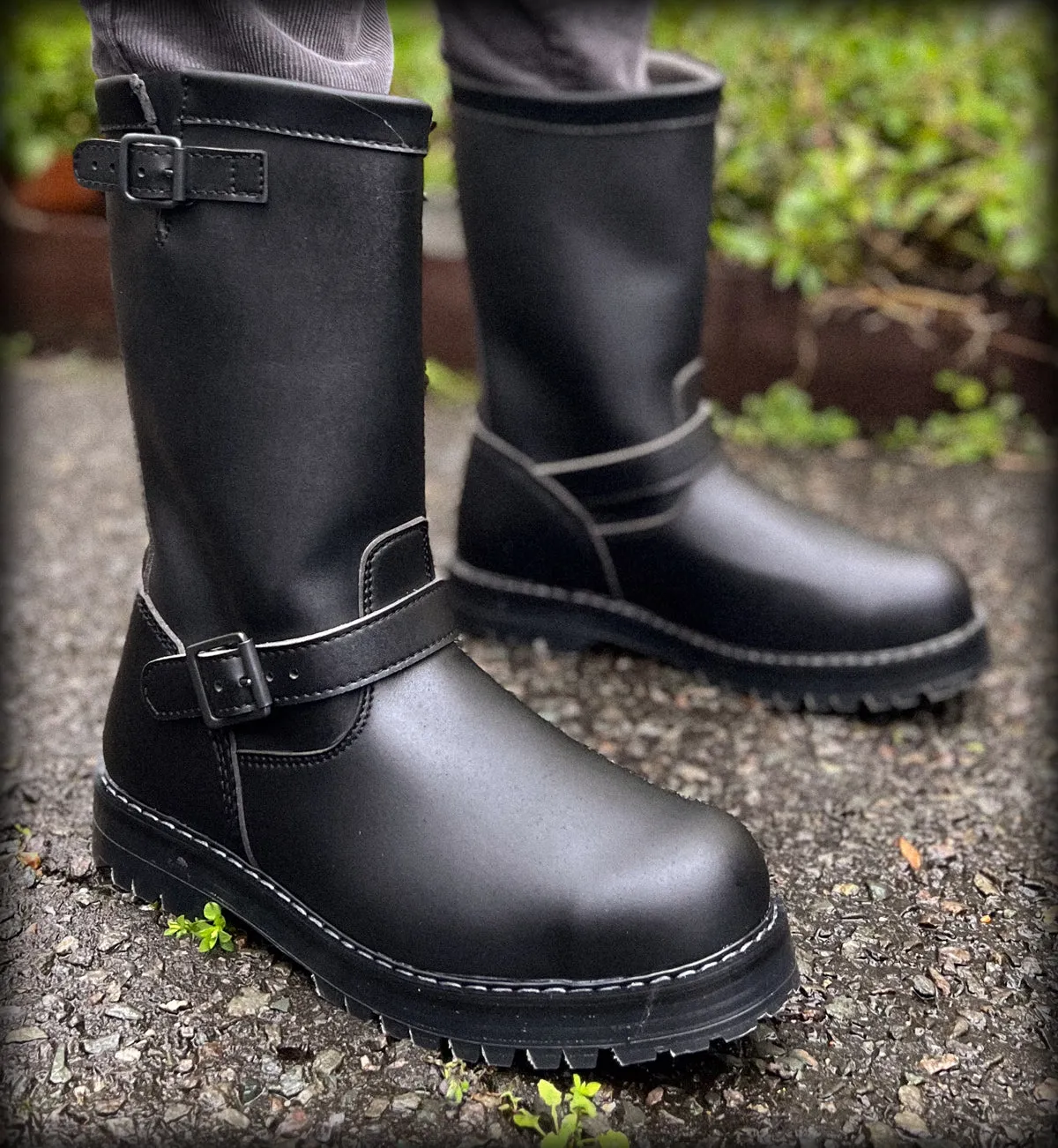 VST Engineer Boot from Vegetarian Shoes winter essential