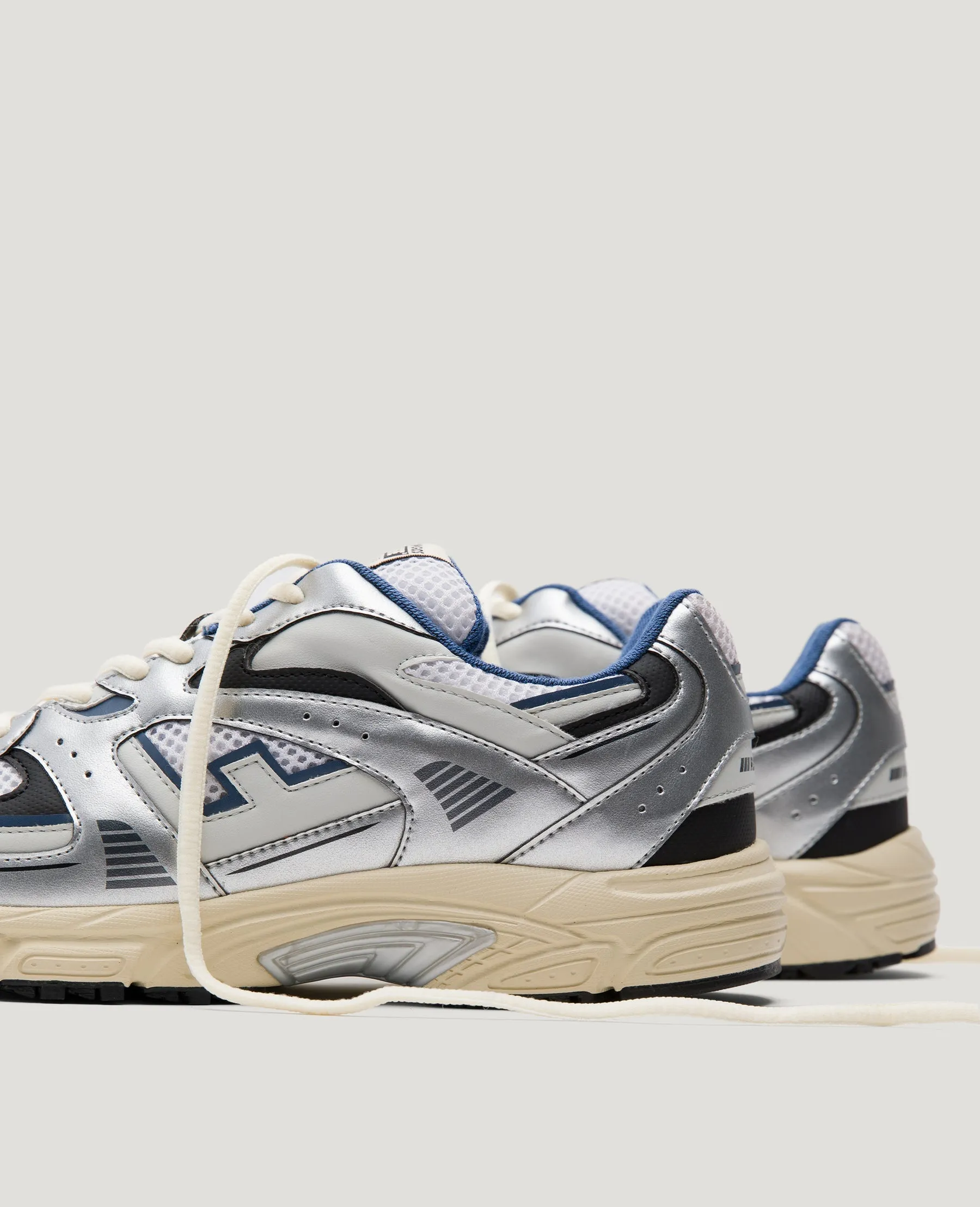 Wairoa Sneaker in Silver from Flamingos Life Performance Mood