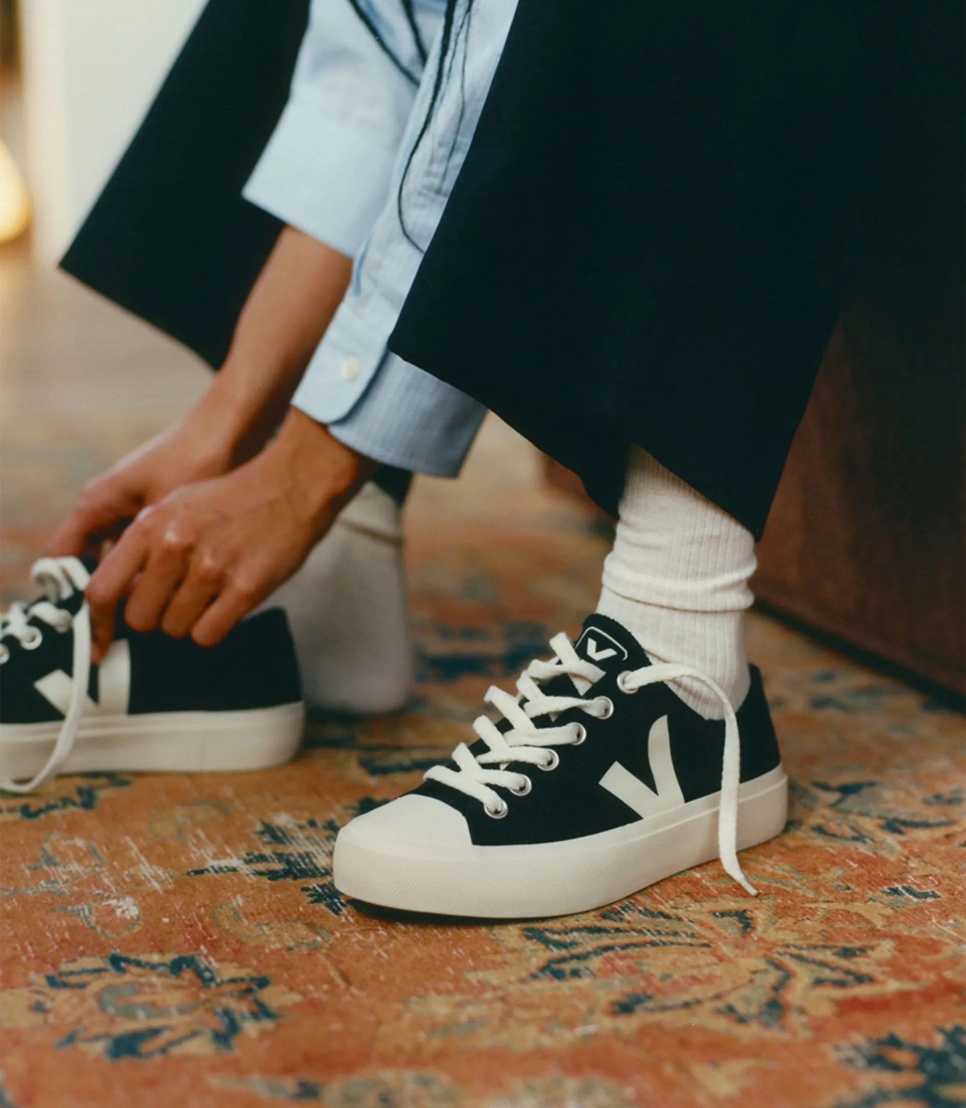 Wata II Low Canvas in Black Pierre from Veja Street Hype