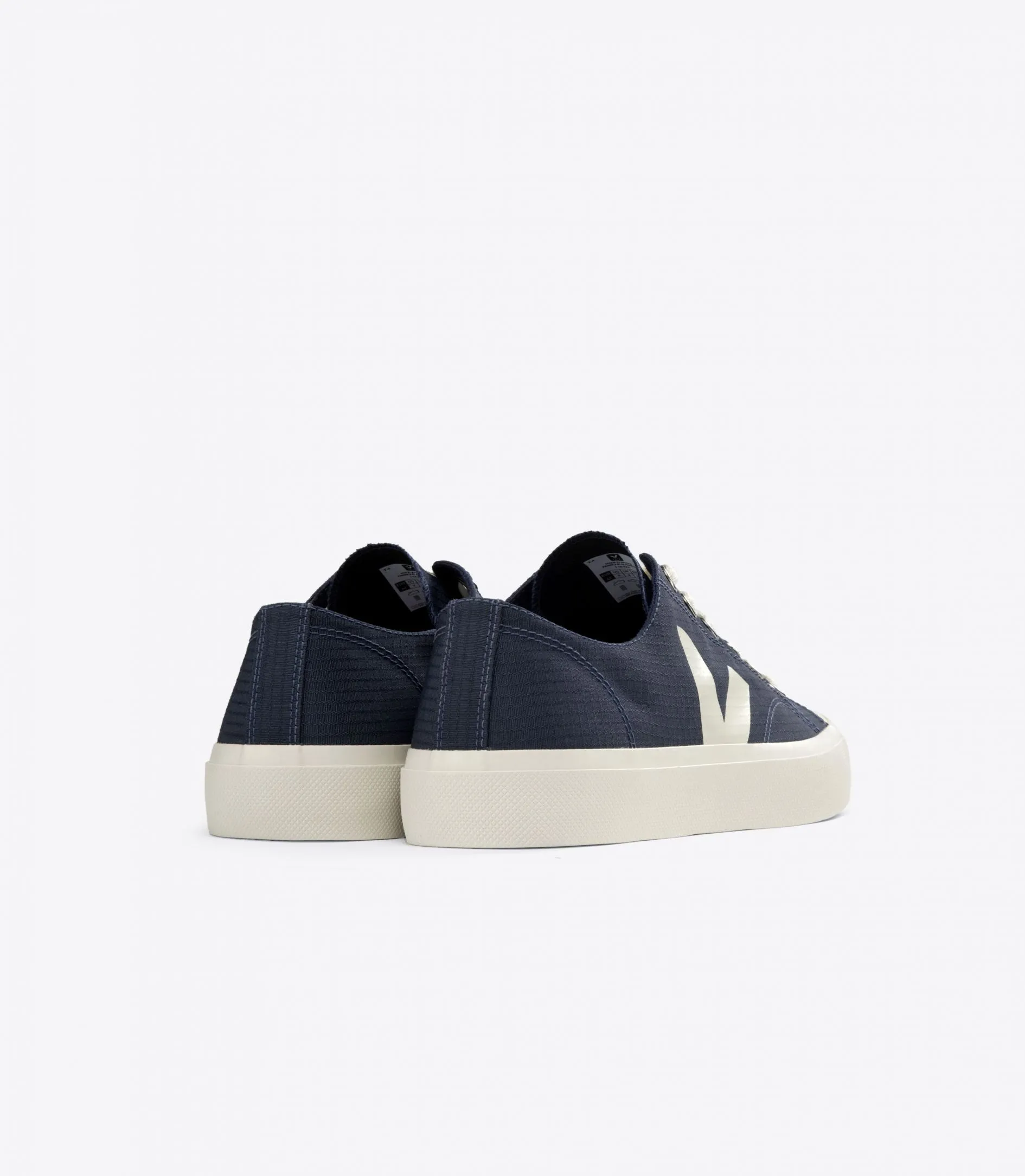 Wata II Low Canvas in Nautico Pierre from Veja Chill Fit