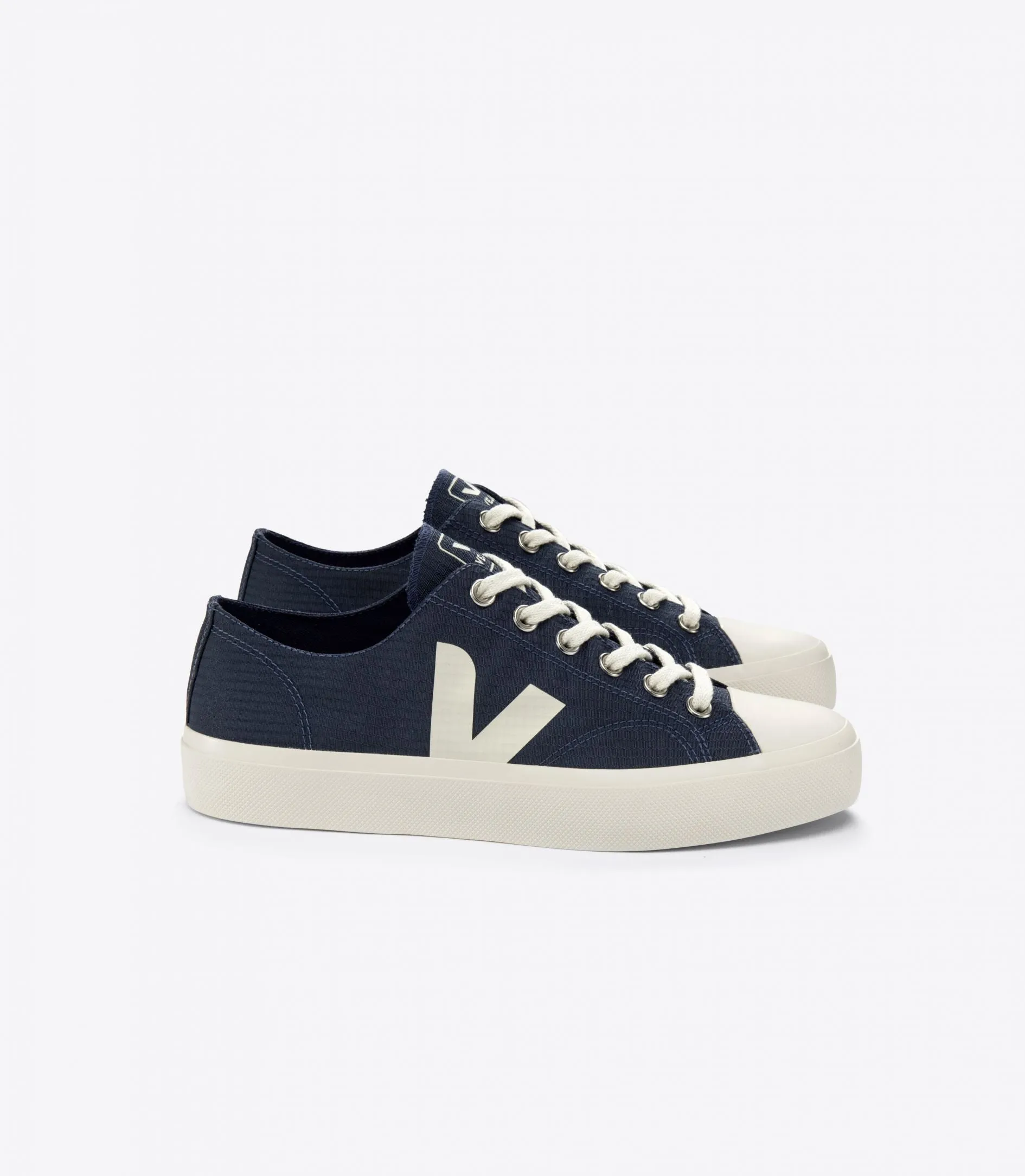 Wata II Low Canvas in Nautico Pierre from Veja Style Flow