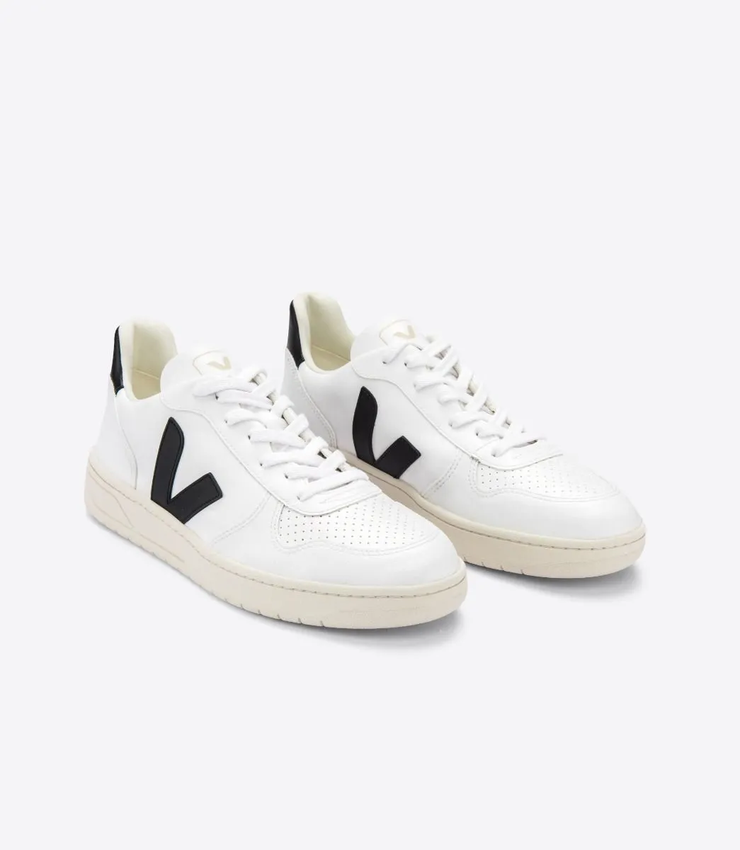 Women's V-10 in White Black from Veja Warm Step